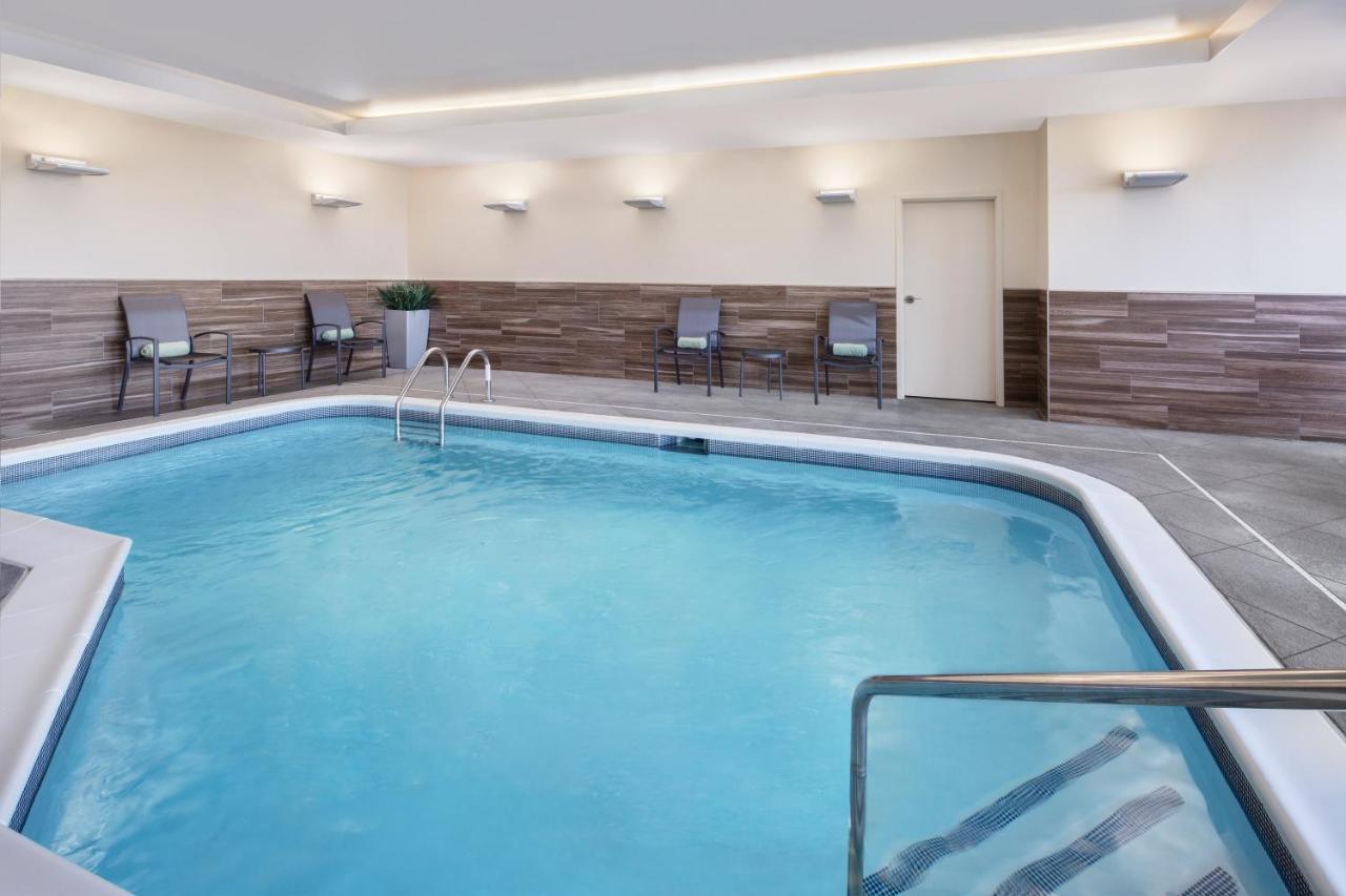 Fairfield Inn & Suites By Marriott Поплар Блафф Экстерьер фото